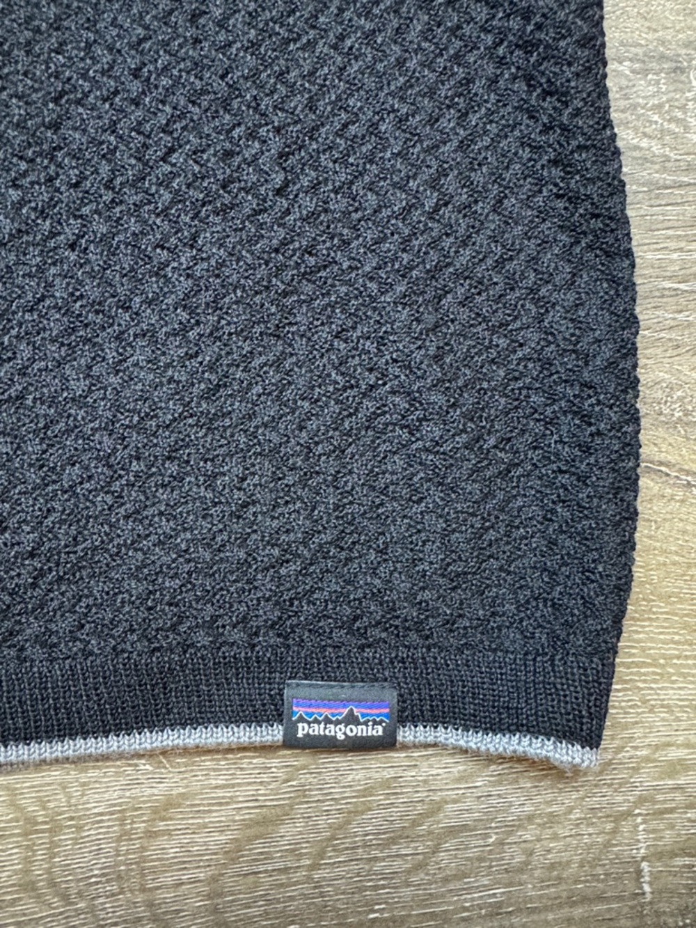 Patagonia Capilene Air Hoody Hoodie Base Layer Merino Wool Men’s Size 2XL Black - Picture 9 of 11
